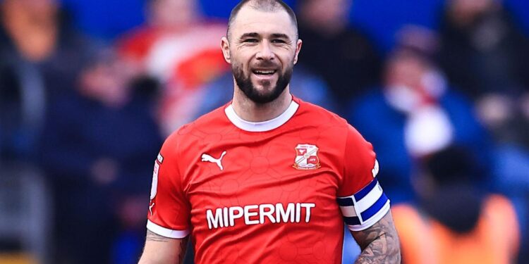 Charlie Austin Cryer